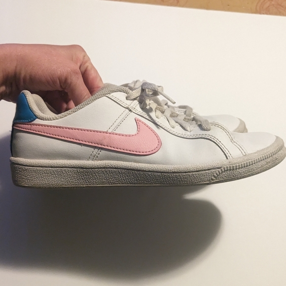 Nike Court Royale shoe size 4.5 youth - Picture 6 of 6